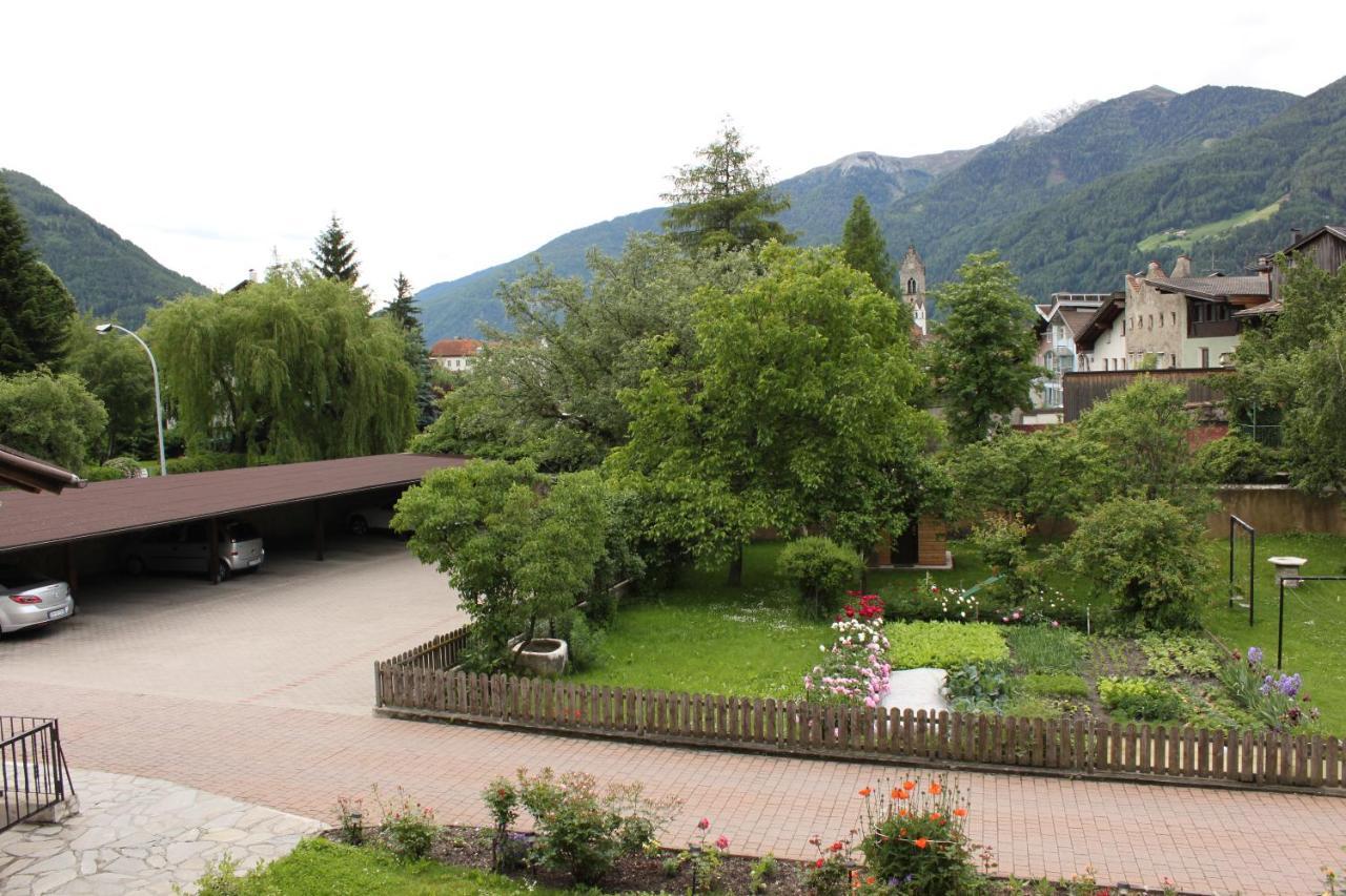 Residence Die Faerbe Випитено Экстерьер фото