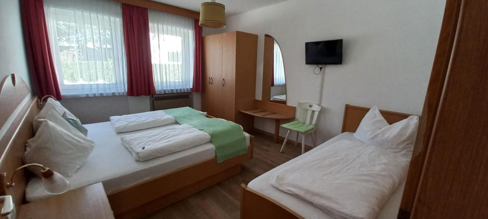 Residence Die Faerbe Випитено Экстерьер фото